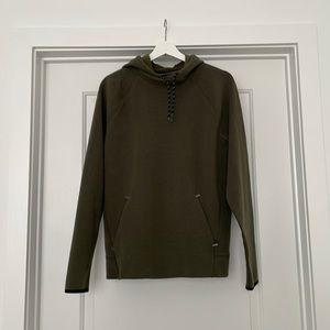 Old Navy Active Dynamic Fleece Hoodie M